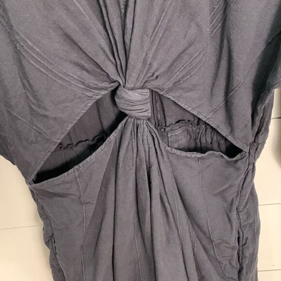 Free People Knotty but Nice black shorts romper billowy size large - Picture 6 of 12